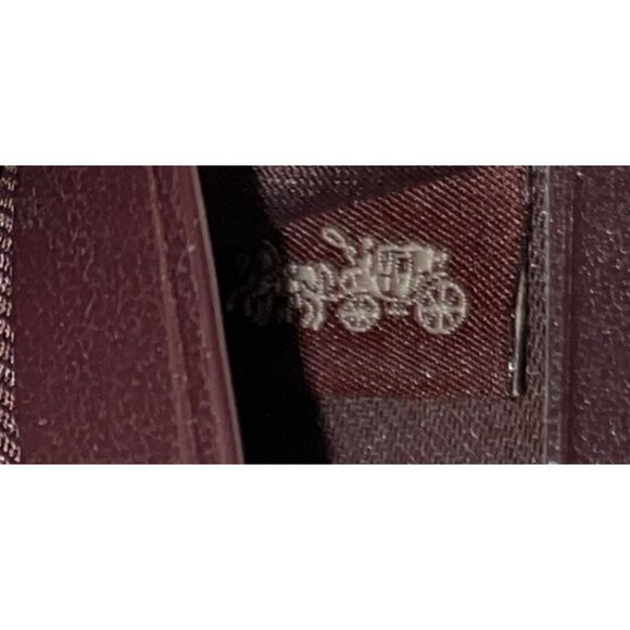 Coach Accordian Zip Signature Debossed Patent Leather Wallet F54805 neutral box - Picture 7 of 11